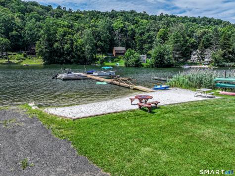 18 Pinewood Shores Sherman CT 06784