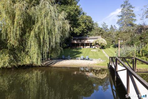 18 Pinewood Shores Sherman CT 06784