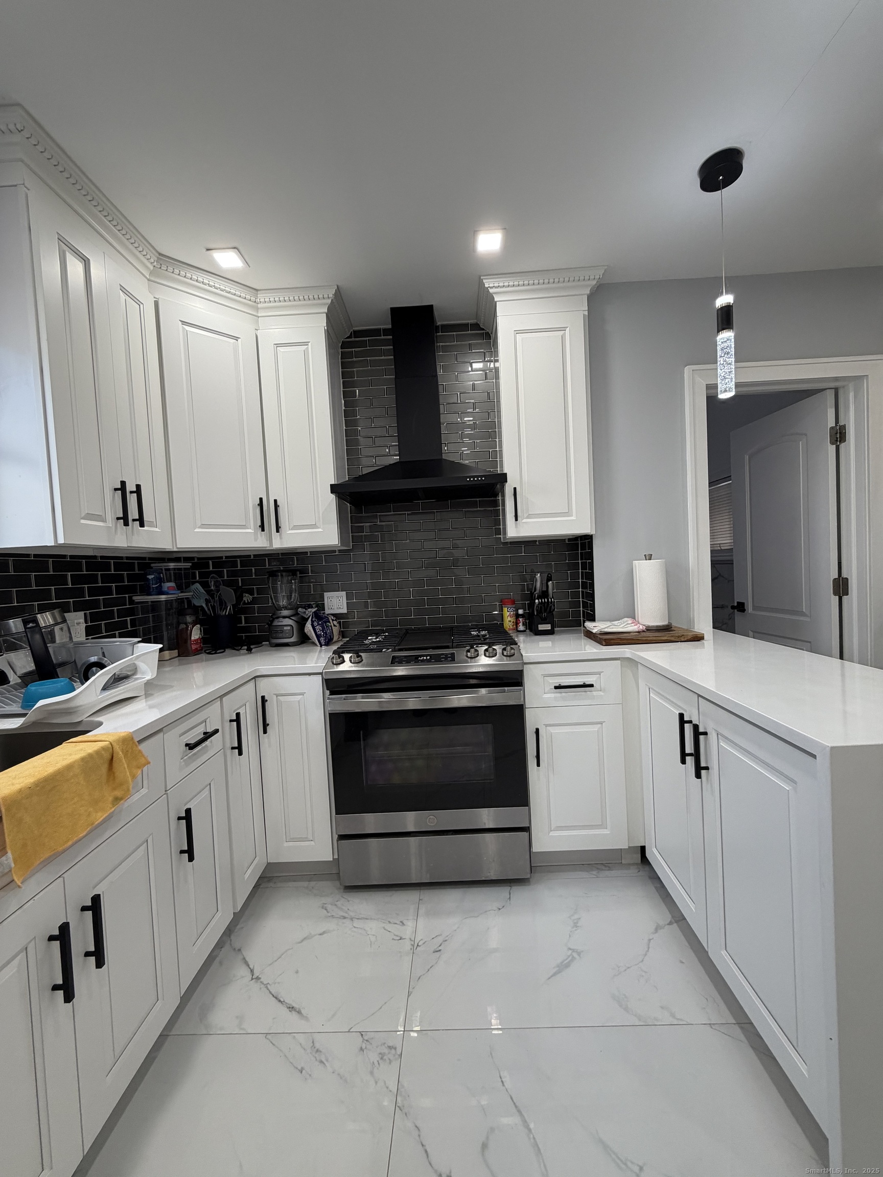 2964 State Street Hamden CT 06517
