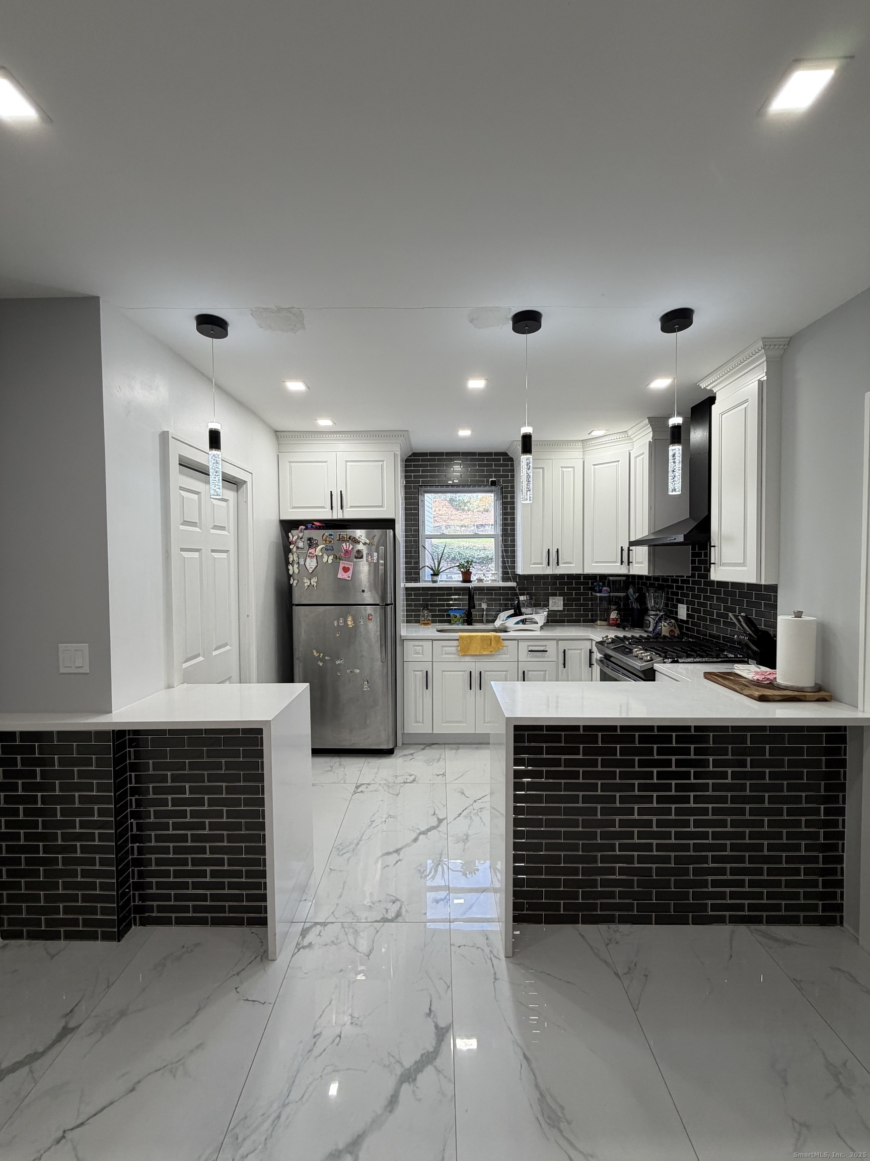 2964 State Street Hamden CT 06517