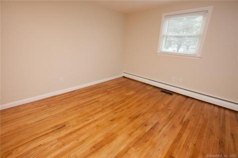 8 Prior Avenue Plainville CT 06062