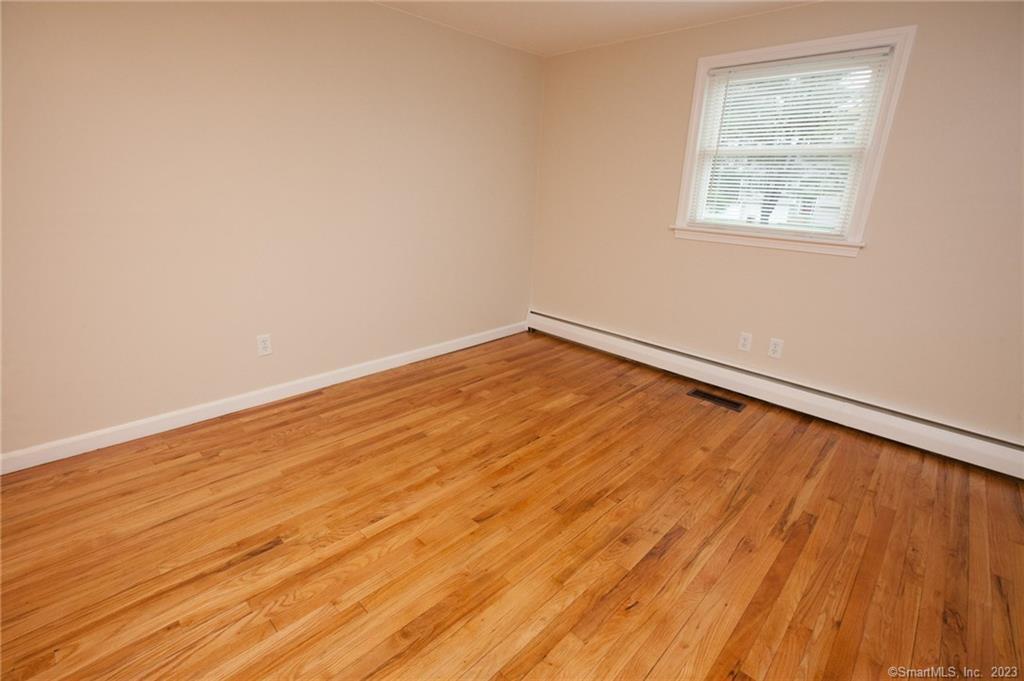 8 Prior Avenue Plainville CT 06062