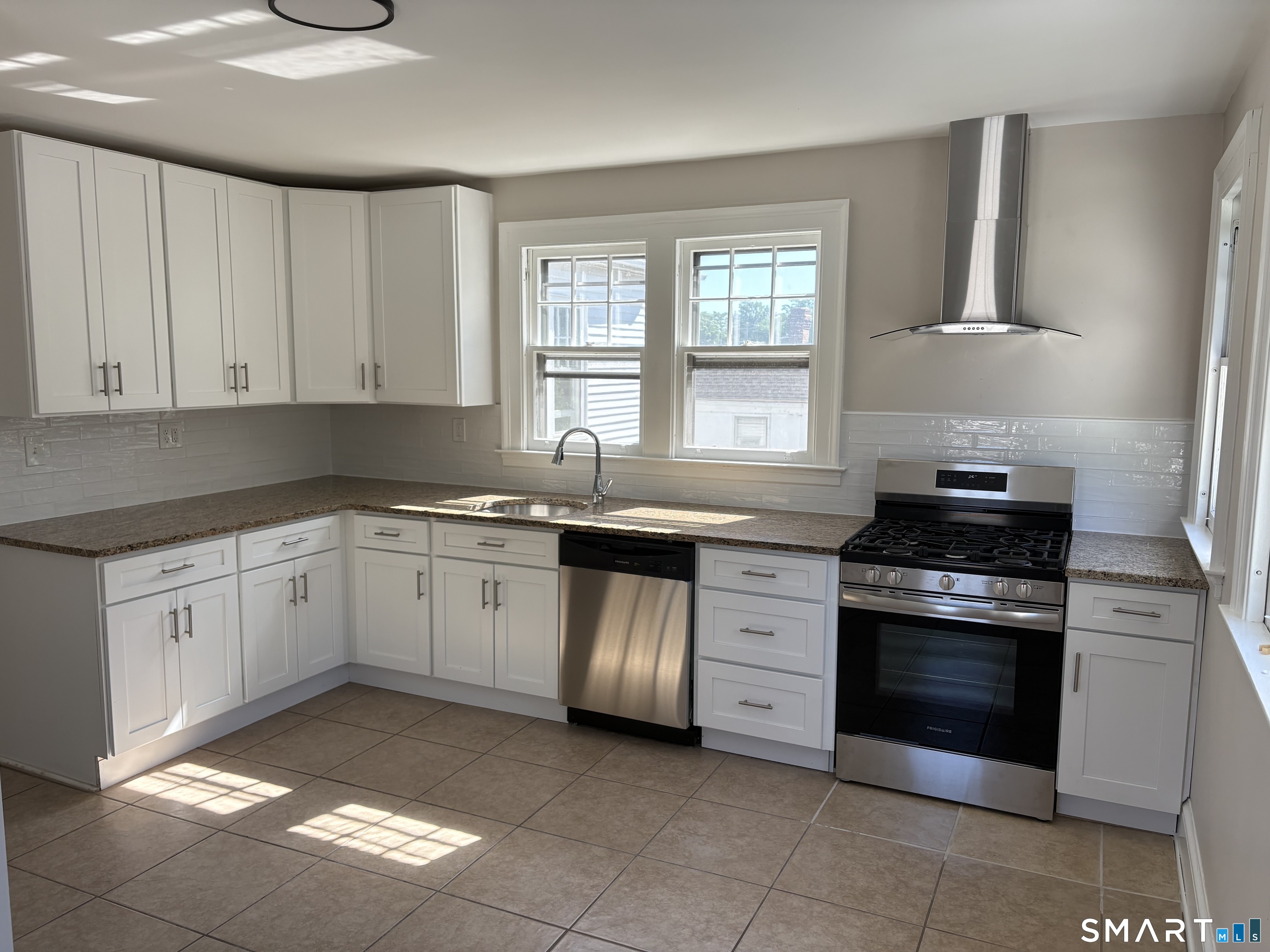 219 Jordan Lane Wethersfield CT 06109