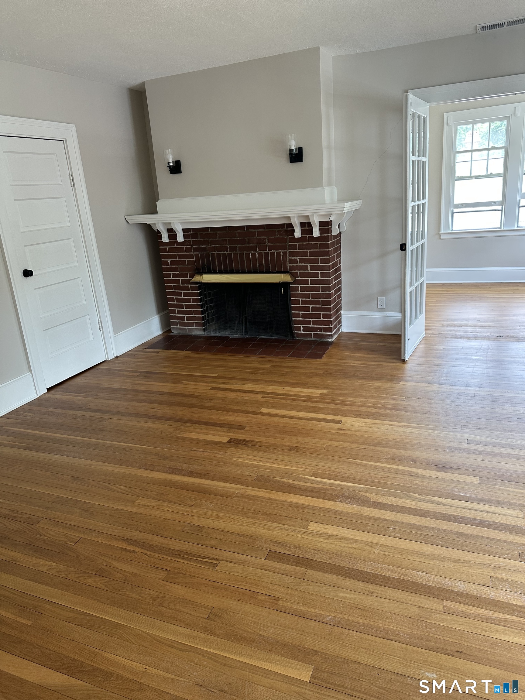 219 Jordan Lane Wethersfield CT 06109