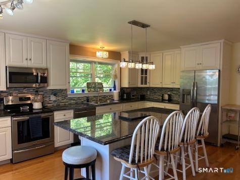 64 Edge Hill Road East Lyme CT 06357