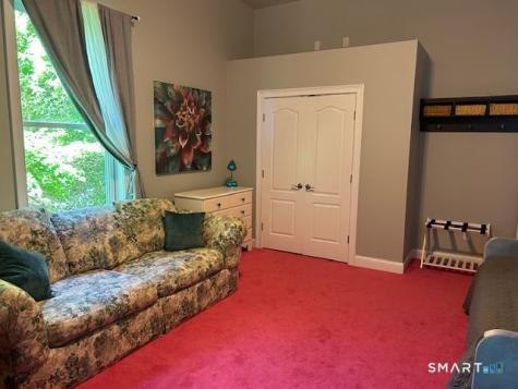 64 Edge Hill Road East Lyme CT 06357