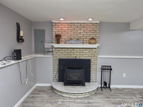 420 Maple Hill Road Naugatuck CT 06770