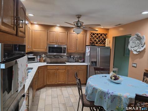 420 Maple Hill Road Naugatuck CT 06770