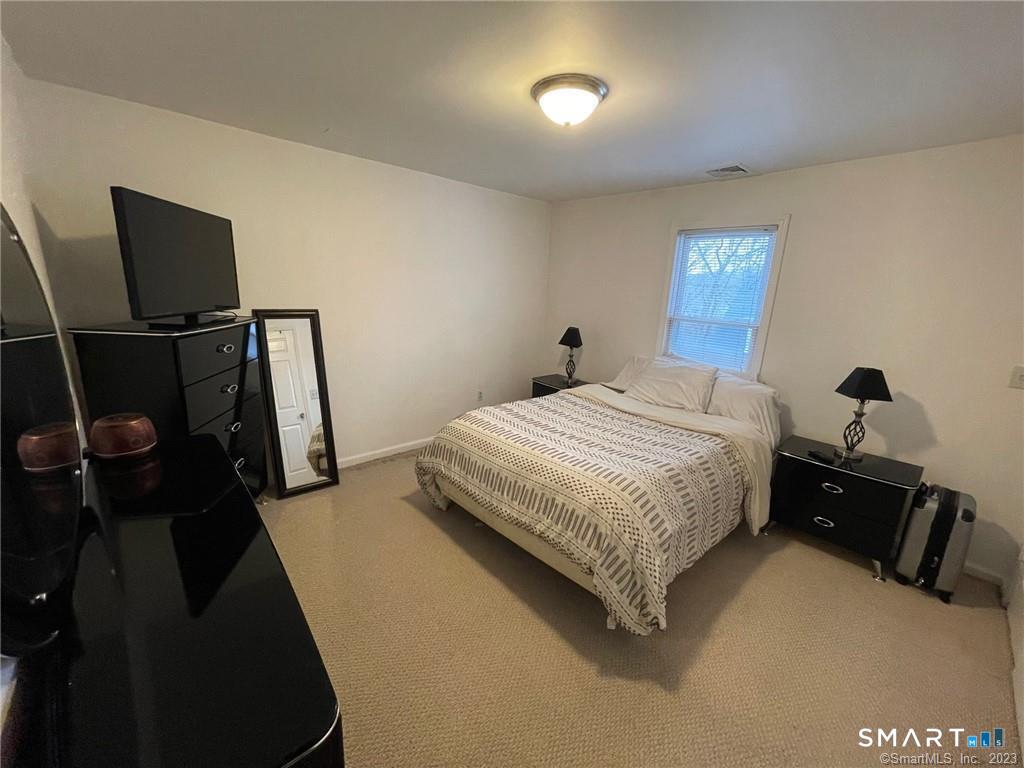 12 Maple Street Seymour CT 06483
