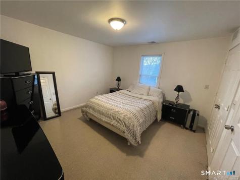 12 Maple Street Seymour CT 06483