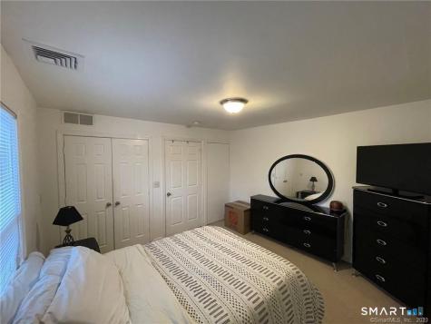 12 Maple Street Seymour CT 06483