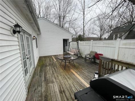 12 Maple Street Seymour CT 06483
