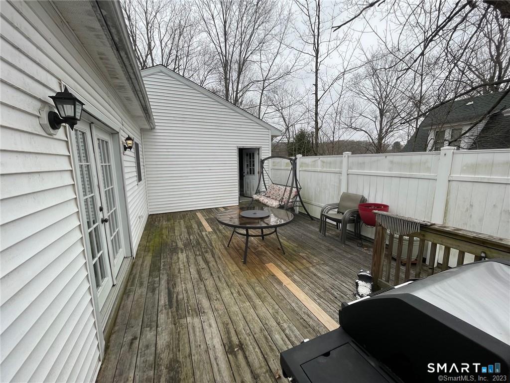12 Maple Street Seymour CT 06483