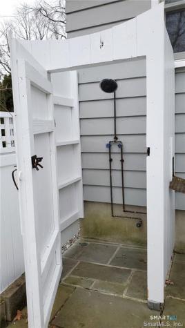 12 Flower Avenue Madison CT 06443