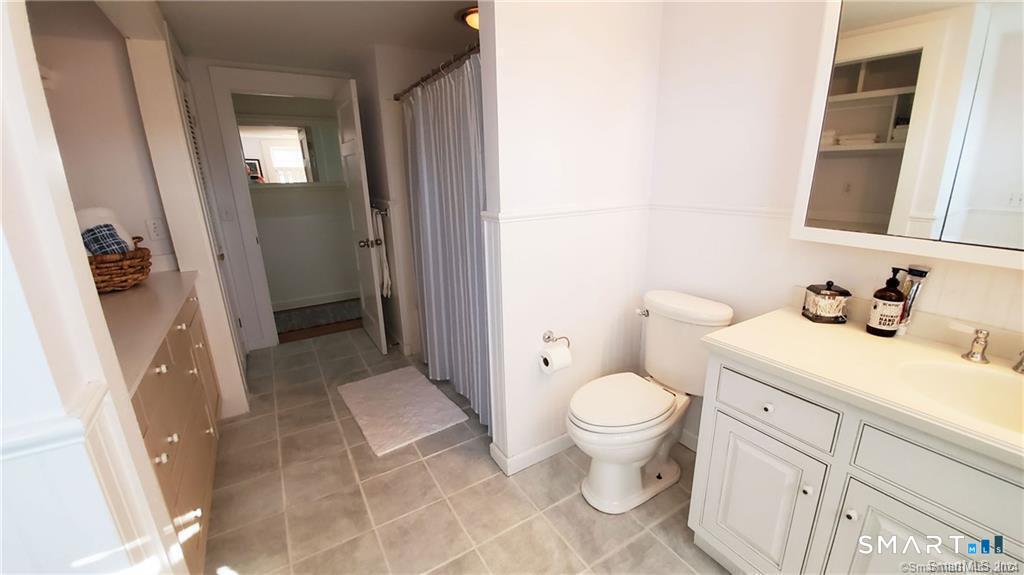 12 Flower Avenue Madison CT 06443