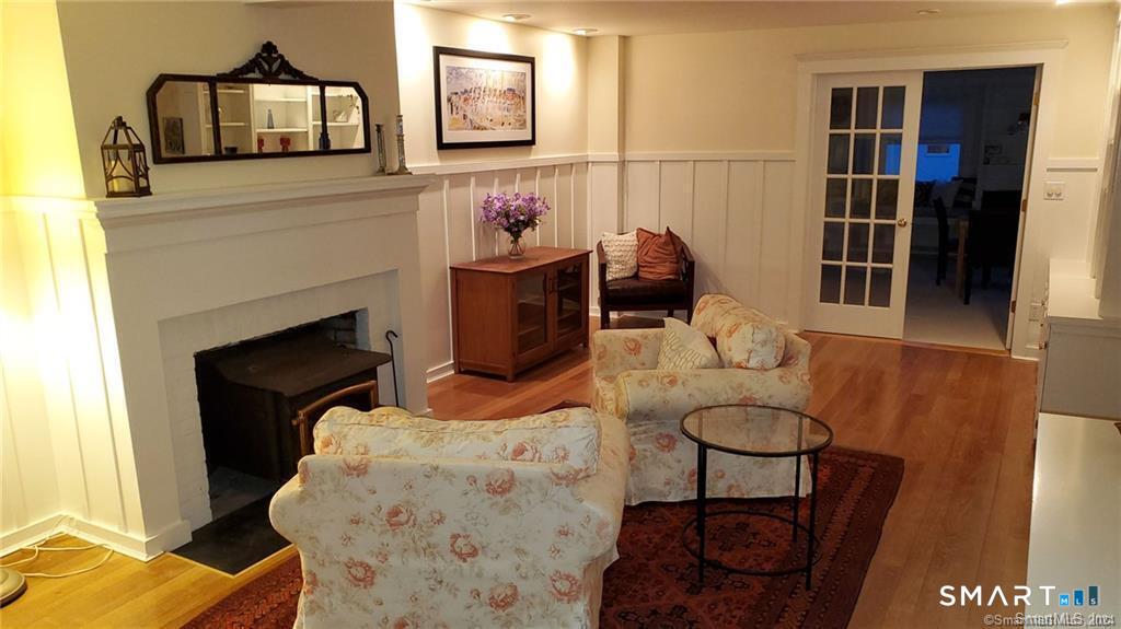 12 Flower Avenue Madison CT 06443