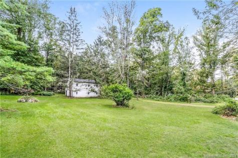 86 Pocahontas Road Redding CT 06896