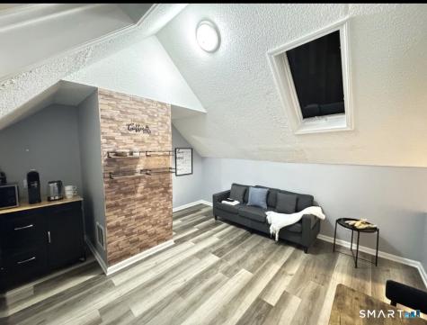 21 Pond Lily Avenue New Haven CT 06515