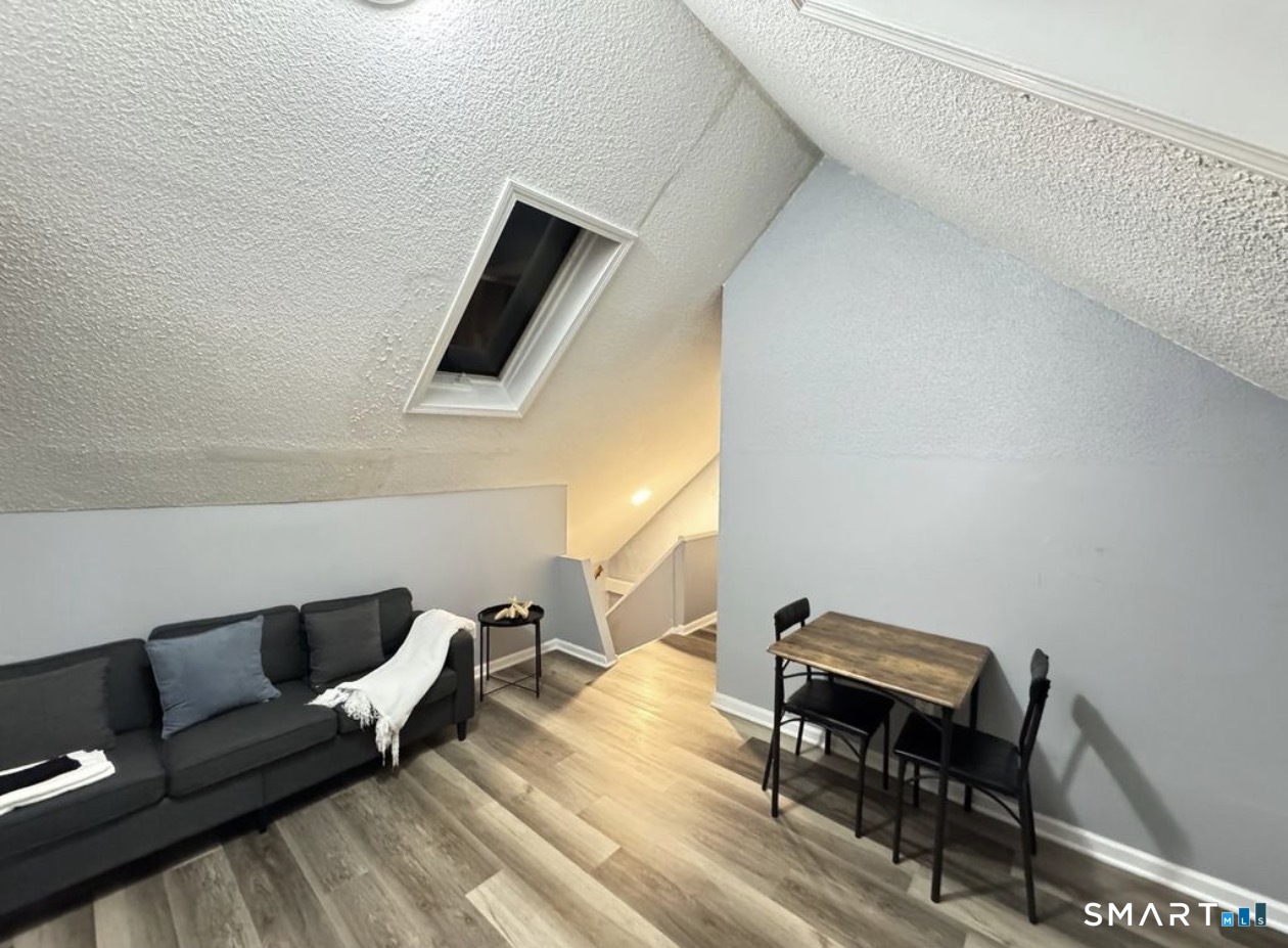 21 Pond Lily Avenue New Haven CT 06515