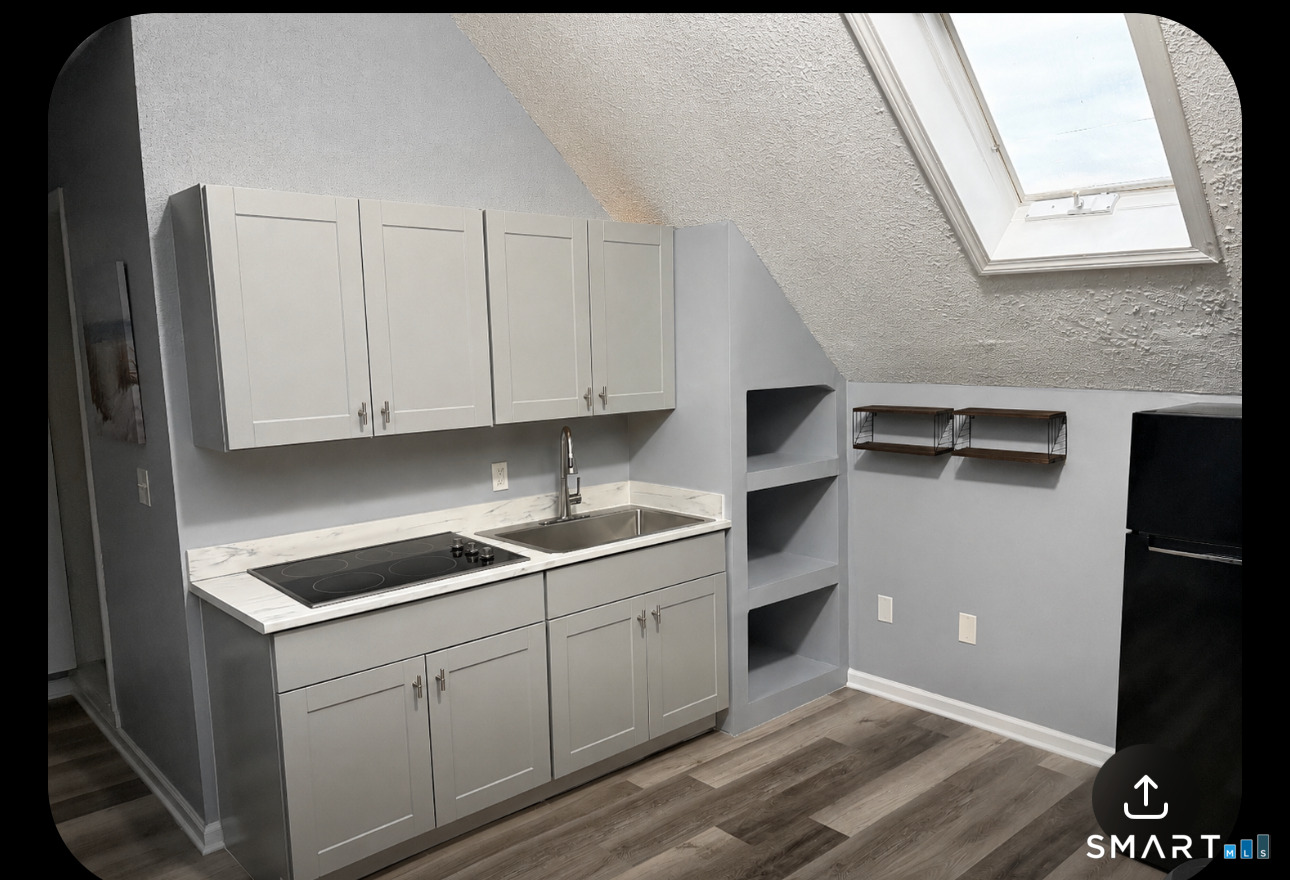 21 Pond Lily Avenue New Haven CT 06515
