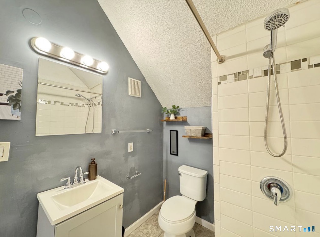 21 Pond Lily Avenue New Haven CT 06515