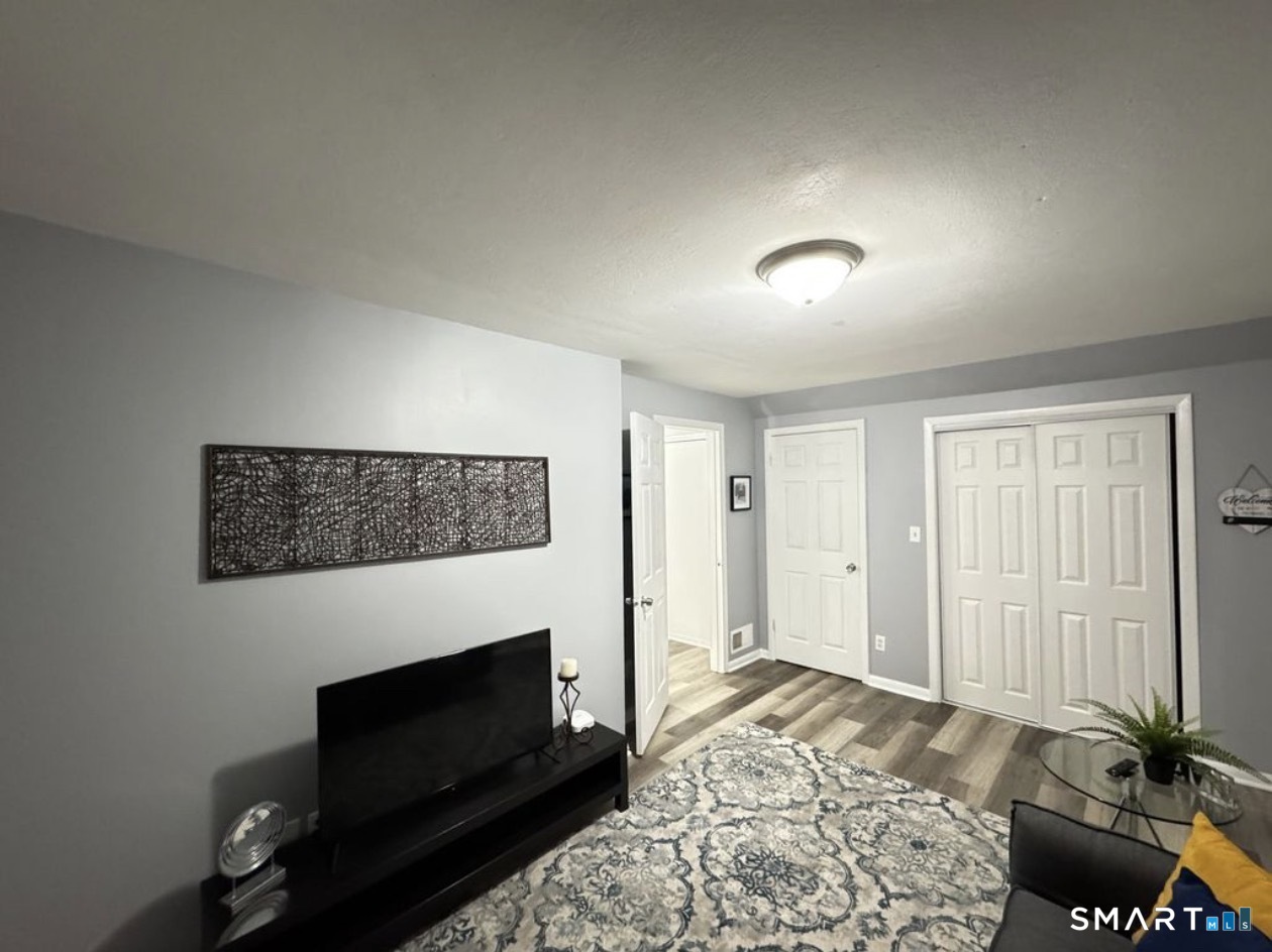 21 Pond Lily Avenue New Haven CT 06515
