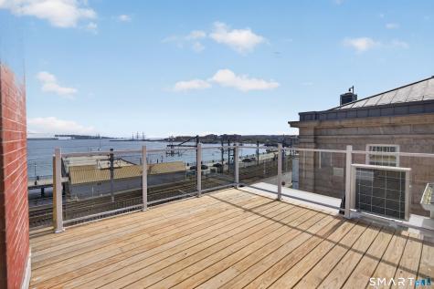 138 Bank Street New London CT 06320