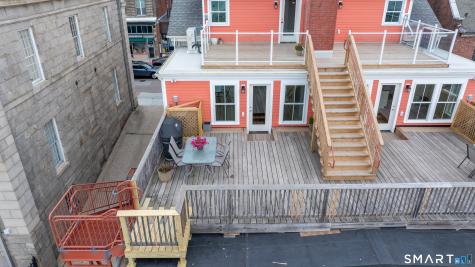 138 Bank Street New London CT 06320