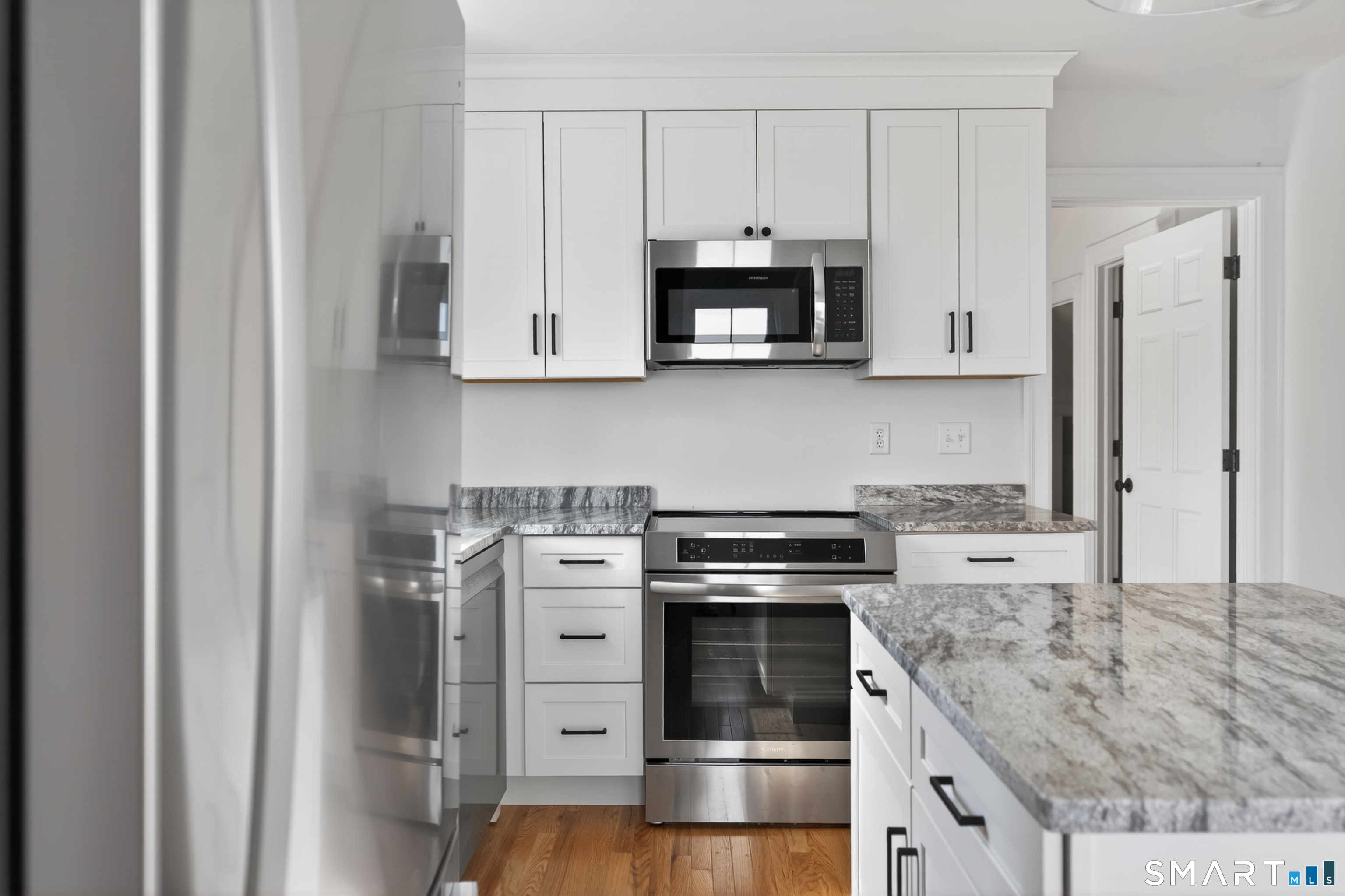 138 Bank Street New London CT 06320