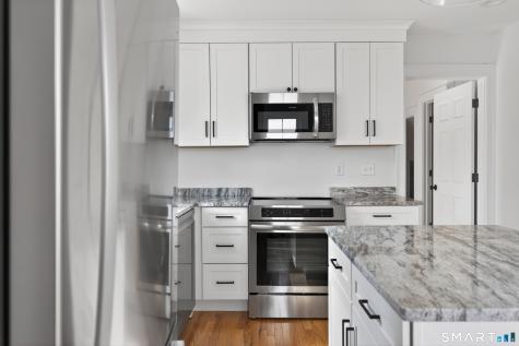 138 Bank Street New London CT 06320