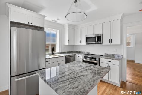 138 Bank Street New London CT 06320