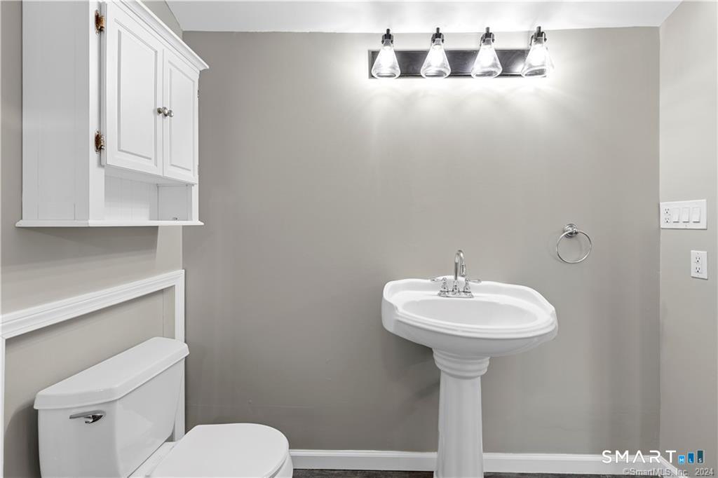 1162 Moose Hill Road Guilford CT 06437