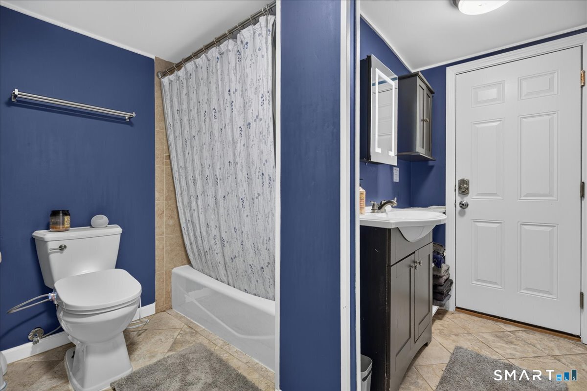 440 Evergreen Avenue Hamden CT 06518