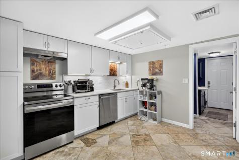 440 Evergreen Avenue Hamden CT 06518