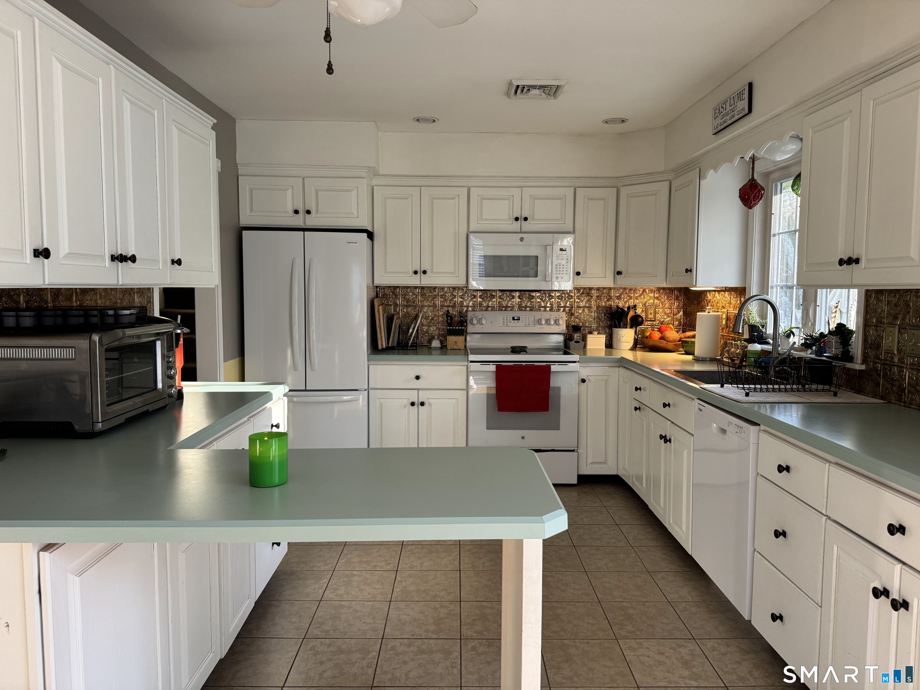 15 Brookfield Drive East Lyme CT 06333