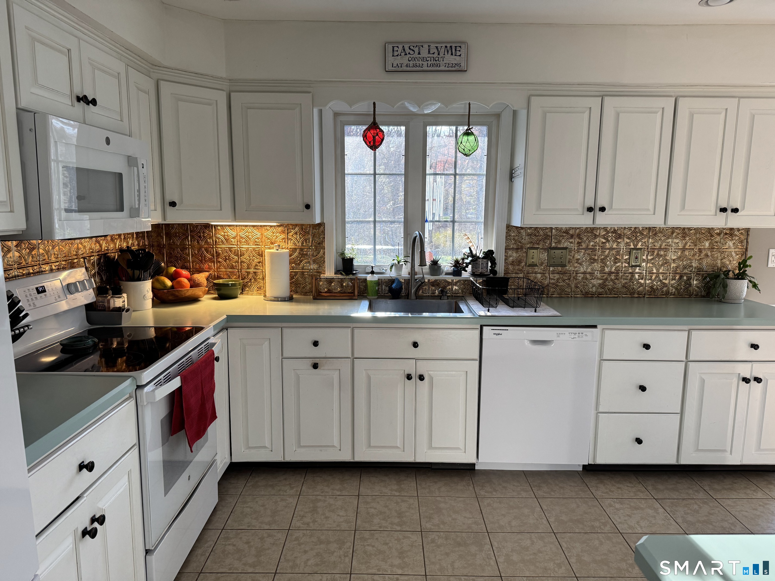15 Brookfield Drive East Lyme CT 06333