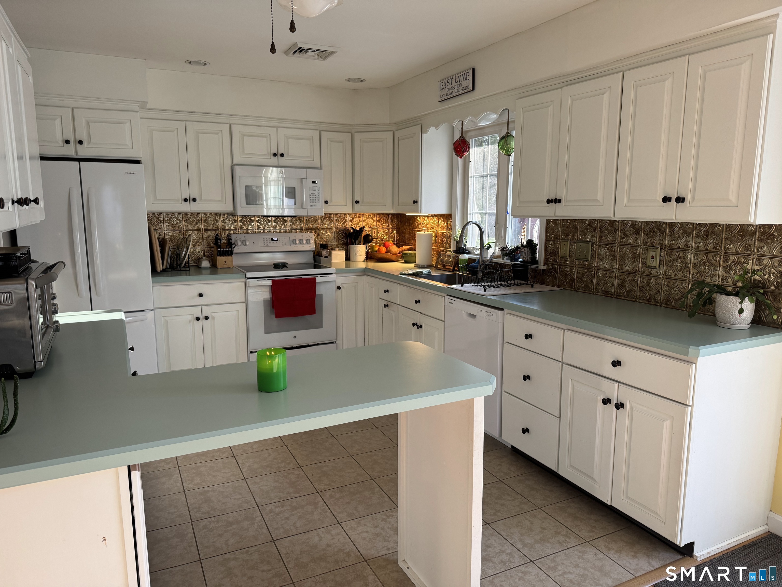 15 Brookfield Drive East Lyme CT 06333