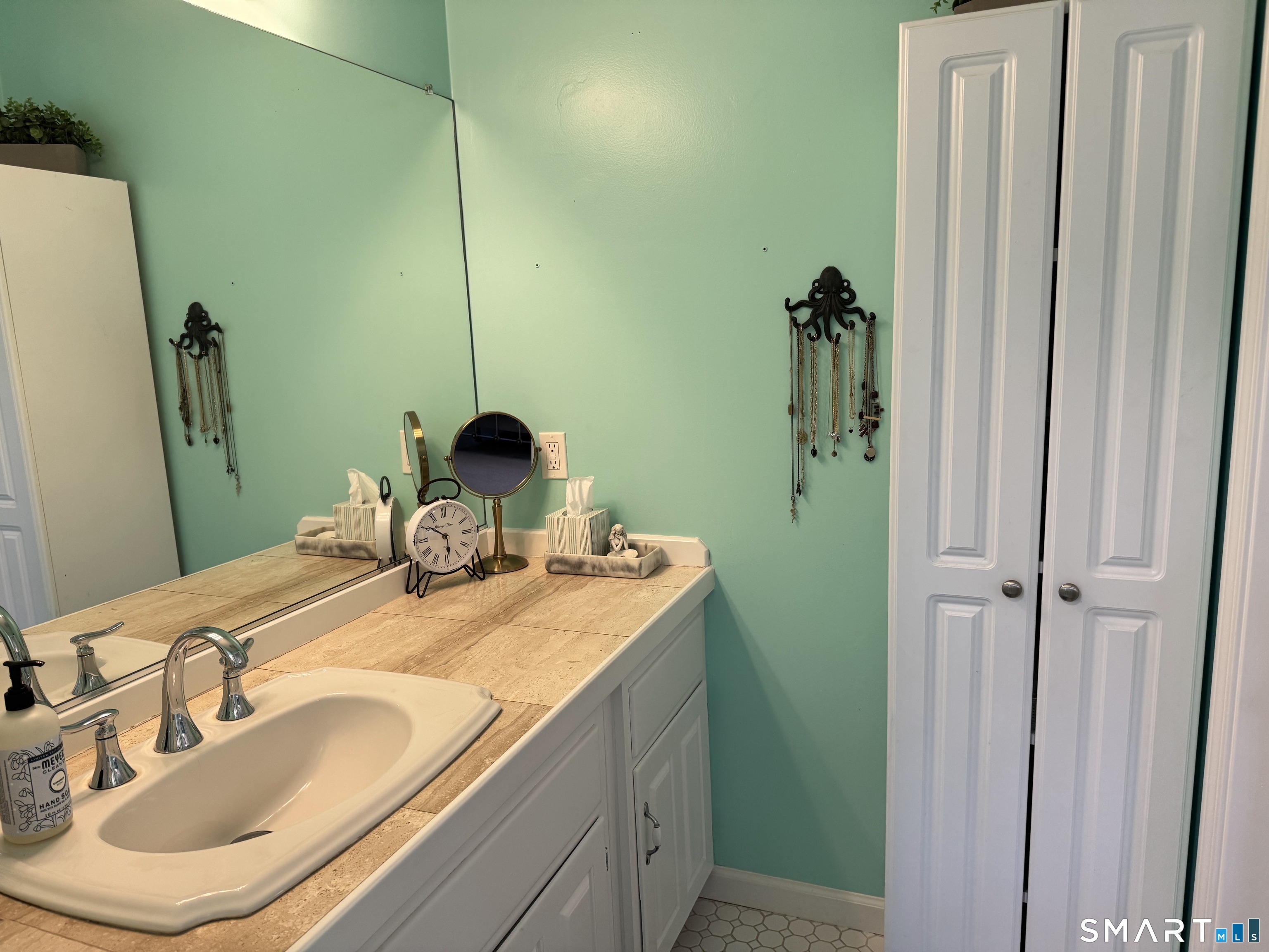 15 Brookfield Drive East Lyme CT 06333