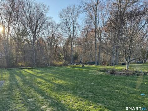15 Brookfield Drive East Lyme CT 06333