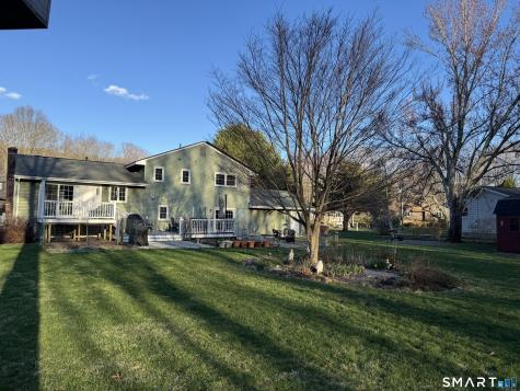 15 Brookfield Drive East Lyme CT 06333