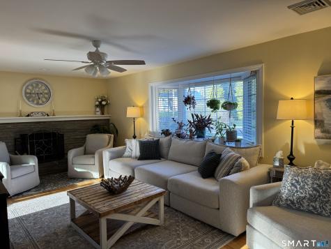 15 Brookfield Drive East Lyme CT 06333