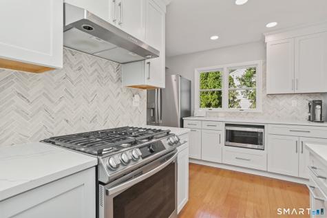 118 Lloyd Drive Fairfield CT 06825