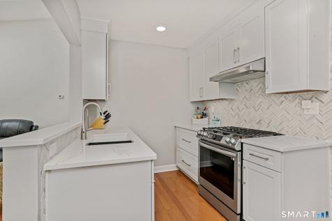 118 Lloyd Drive Fairfield CT 06825