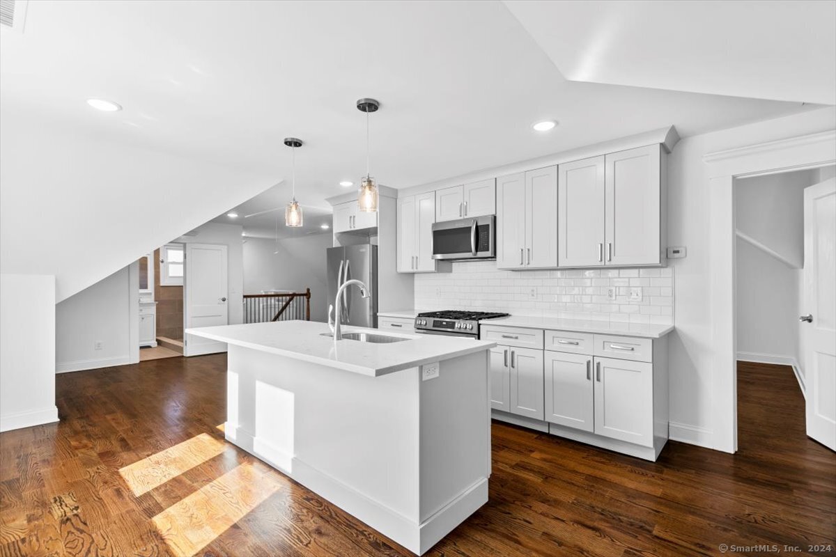 954 Elm Street New Haven CT 06511