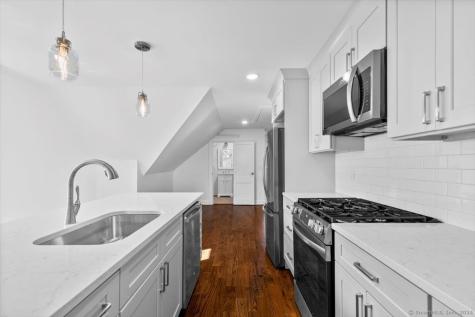 954 Elm Street New Haven CT 06511