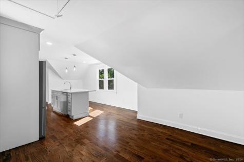 954 Elm Street New Haven CT 06511
