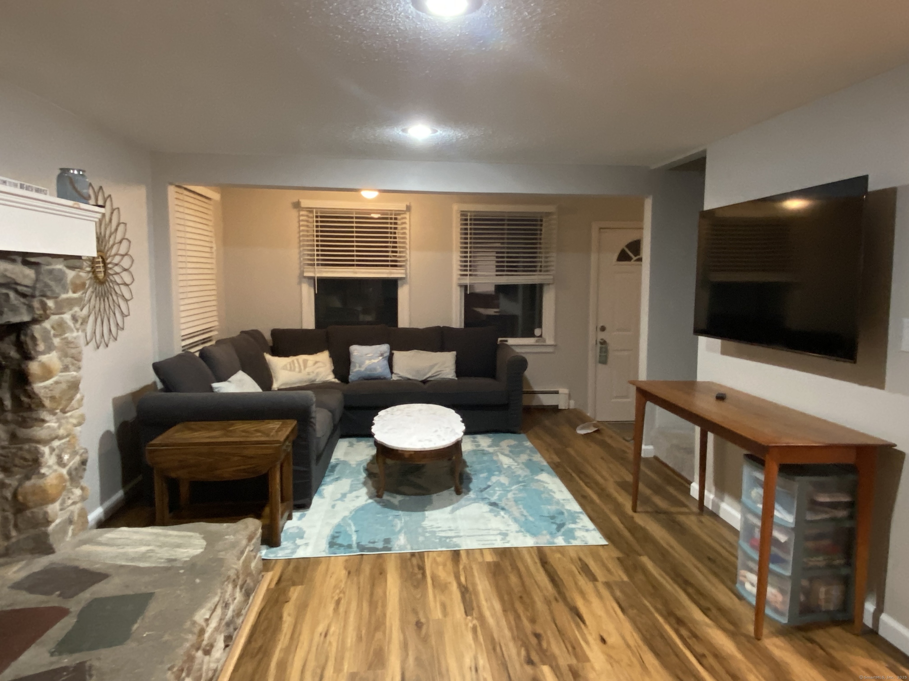 142 Old Black Point Road East Lyme CT 06357