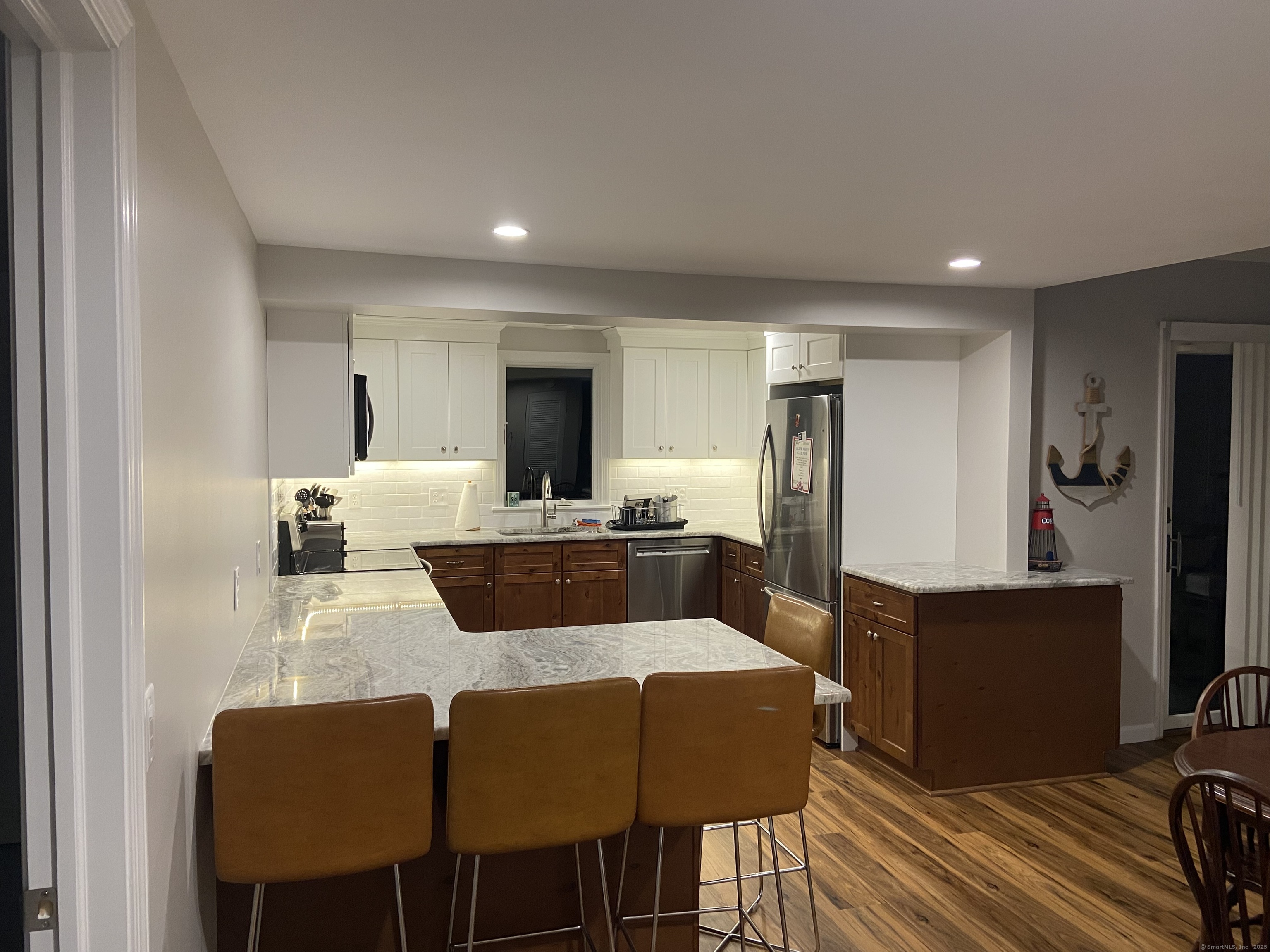 142 Old Black Point Road East Lyme CT 06357
