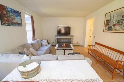 82 Fowler Road North Stonington CT 06359