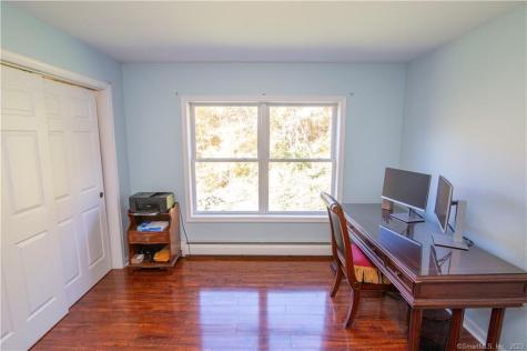 82 Fowler Road North Stonington CT 06359